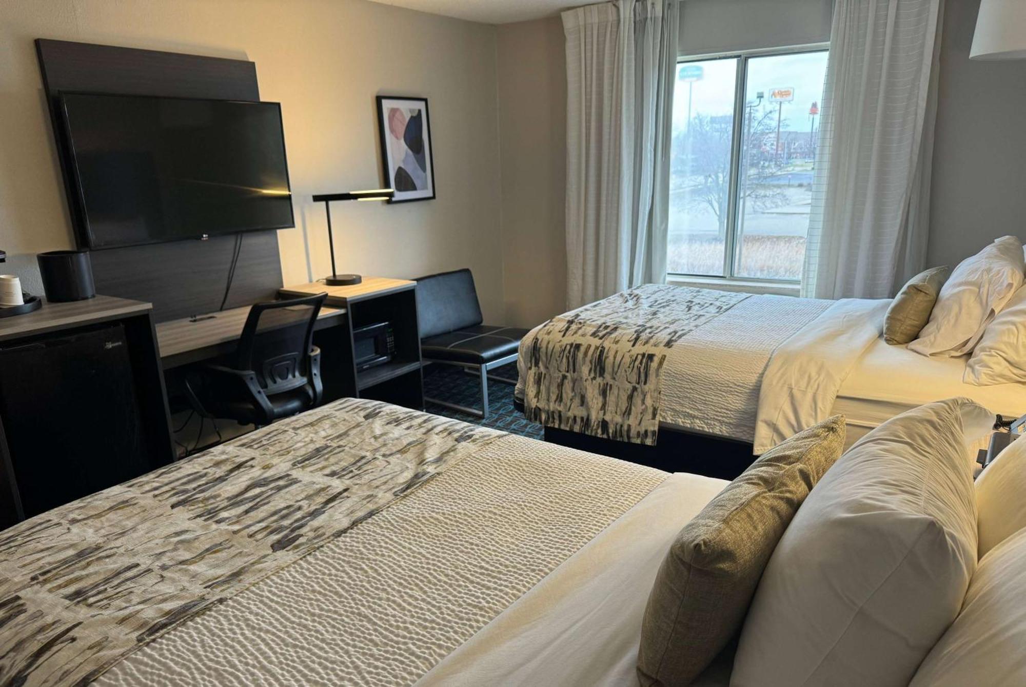 Wingate By Wyndham Dayton North Hotel Ngoại thất bức ảnh